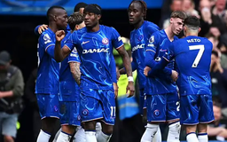Chelsea hụt hơi trong cuộc đua dự Champions League