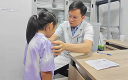 Thêm cơ hội cho bệnh nhân gù vẹo cột sống bẩm sinh