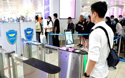 Làm thủ tục lên máy bay thuận tiện hơn nhờ VNeID