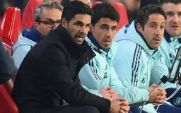 Arsenal làm sao để kiểm soát thẻ đỏ?