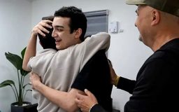 Các bên hoan nghênh Hamas thả con tin Edan Alexander