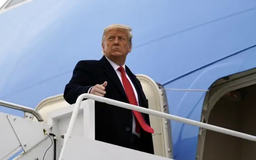 Ông Trump cân nhắc dỡ bỏ trừng phạt đối với Syria