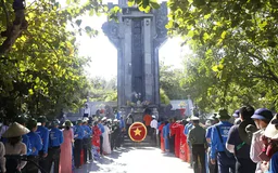 Hà Nội - Trường Sa: Ân nặng tình sâu