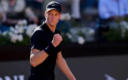 Jannik Sinner lần đầu vào bán kết Italia mở rộng