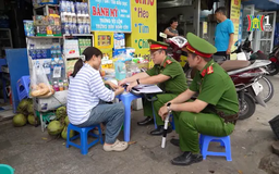 Nỗ lực xóa 'điểm đen' trật tự đô thị phía trước cổng bệnh viện | Chính quyền đô thị | 17/05/2025