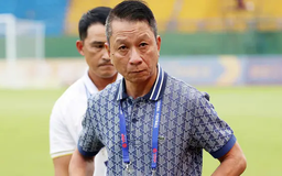 Hai HLV V-League xin từ chức chỉ sau ba trận đấu