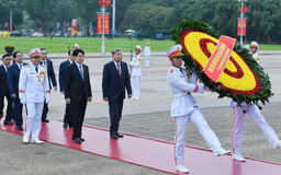 Nhớ ơn Chủ tịch Hồ Chí Minh vĩ đại