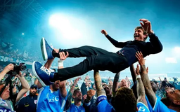 HLV Antonio Conte đi vào lịch sử của Serie A