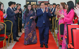 Thủ tướng gặp gỡ cộng đồng người Việt Nam tại Malaysia