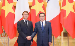 Chủ tịch Quốc hội Trần Thanh Mẫn hội kiến Tổng thống Pháp