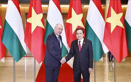 Chủ tịch Quốc hội Trần Thanh Mẫn hội kiến Tổng thống Hungary