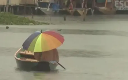 Mưa to gây ngập lụt nghiêm trọng tại Ấn Độ