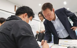 Ông Yoon Suk Yeol đi bỏ phiếu bầu Tổng thống kế nhiệm