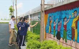 Trường học mở cửa đón học sinh đến sinh hoạt hè