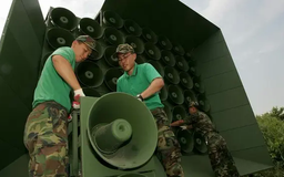 Hàn Quốc dừng loa tuyên truyền dọc biên giới với Triều Tiên