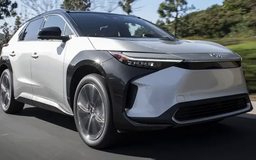 Toyota và Subaru bị kiện tại Mỹ vì lỗi pin xe điện