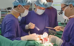 Cứu sống nữ sinh bị ô tô cán qua ngực, vỡ khí quản