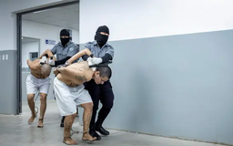 Peru cân nhắc chuyển tù nhân nước ngoài đến El Salvador