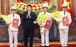 Trao quyết định thăng cấp bậc hàm Thượng tướng Công an