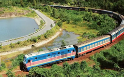 Tàu hỏa hút khách nhờ giá vé rẻ hơn máy bay 40%
