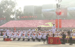 Hàng triệu người cùng hát Quốc ca ở Hà Nội