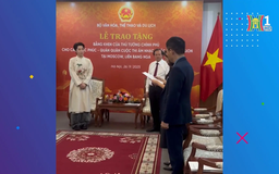 Đức Phúc nhận Bằng khen của Thủ tướng Chính phủ