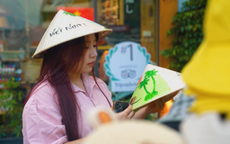 Hà Nội đẹp trong từng món quà nhỏ