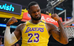 LeBron James sắp chạm tới cột mốc 50.000 điểm