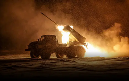 Pháo lực Nga tấn công Nam Donetsk dữ dội