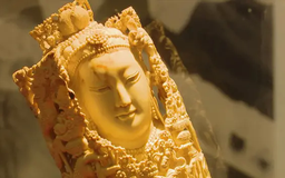 Trưng bày 'nét ngà' tại Bảo tàng Hà Nội