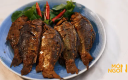 Cá diếc kho tương