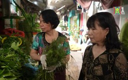 Thú vị hàng lá ở chợ truyền thống