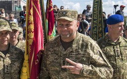 Tư lệnh Ukraine nói các nhà lập pháp hãy ra chiến trường