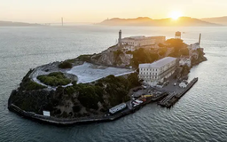 Tổng thống Mỹ Donald Trump ra lệnh mở lại nhà tù Alcatraz