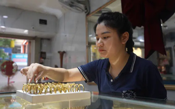 Nhịp sống ở phố Hàng Bạc