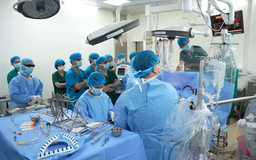 Phẫu thuật thay, sửa van tim ít xâm lấn