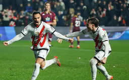 Alvaro Garcia mang về 3 điểm cho Rayo Vallecano
