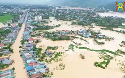 Yên Bái chìm trong biển nước, di dời hàng nghìn hộ dân