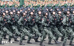 Diễu binh hợp luyện chuẩn bị kỷ niệm 50 năm thống nhất đất nước