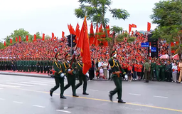 3.000 người diễu hành mừng 70 năm giải phóng Hải Phòng
