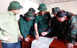 Mở đường độc đạo vào ứng cứu vụ sạt lở đất tại Lào Cai