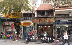 Nhịp sống trên phố Hàng Bồ