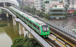 Vi vu với tàu điện trên cao