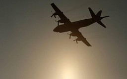 Mỹ không kích vào các nhóm thân Iran ở Syria