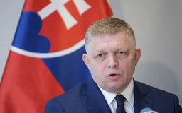 Thủ tướng Slovakia mời ông Zelensky bàn về khí đốt