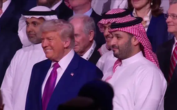 Ông Trump bỏ trừng phạt Syria: Bước ngoặt trong chính sách