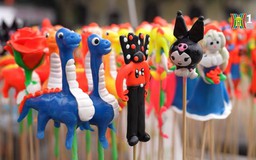 Tò he, điểm nhấn văn hóa trên phố đi bộ hồ Gươm