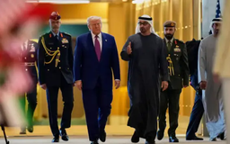 Tổng thống Mỹ tới UAE trong chuyến công du vùng Vịnh