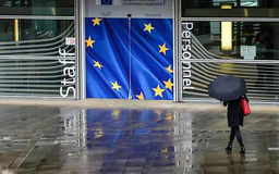 EU tạm gác kế hoạch cấm nhập khẩu LNG từ Nga