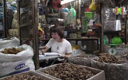 Chợ hàng khô Bắc Qua